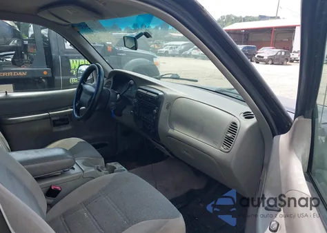 2000 Ford Explorer Xls из США, поврежденный, VIN 1FMZU72X3YUA27739